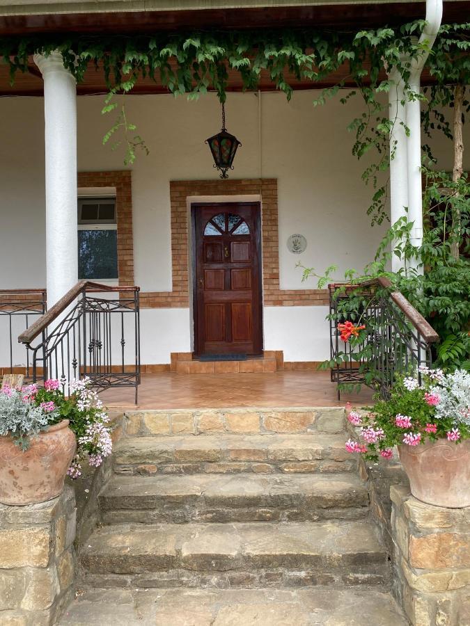 Country Club La Mesteceni Sebeş Exteriör bild