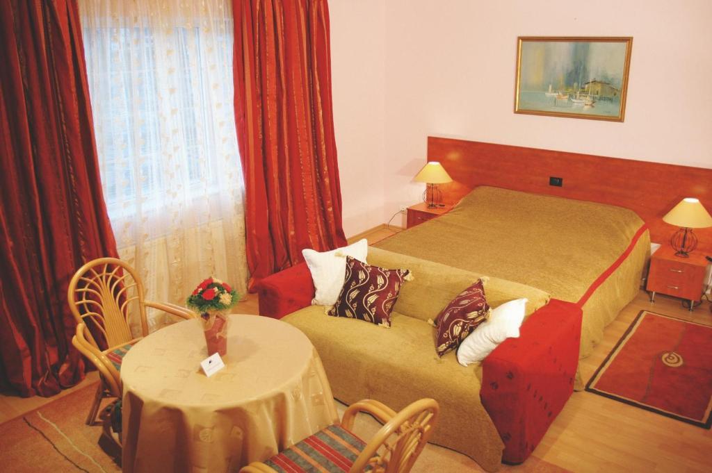 Country Club La Mesteceni Sebeş Exteriör bild